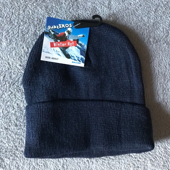5 Knit Winter Beanie Hats - Picture 3 of 6
